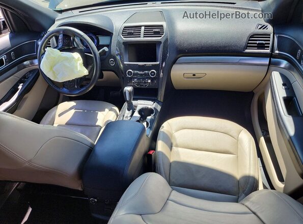 1FM5K7D80JGC91029 2018 FORD EXPLORER Silver Widok deski rozdzielczej