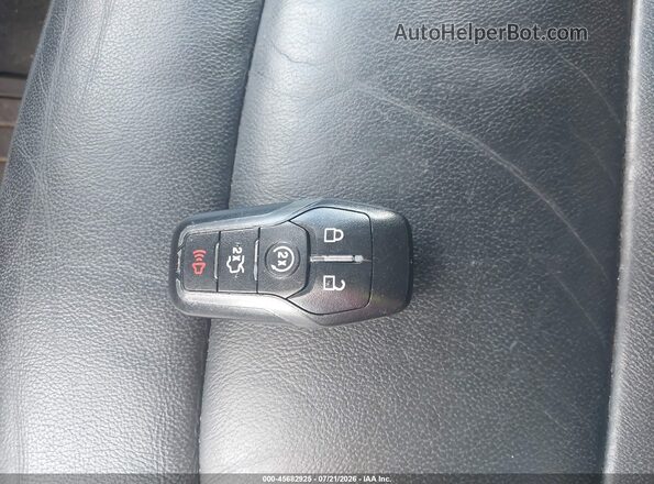 1FM5K7D82HGE08460 2017 FORD EXPLORER Gray Widok deski rozdzielczej