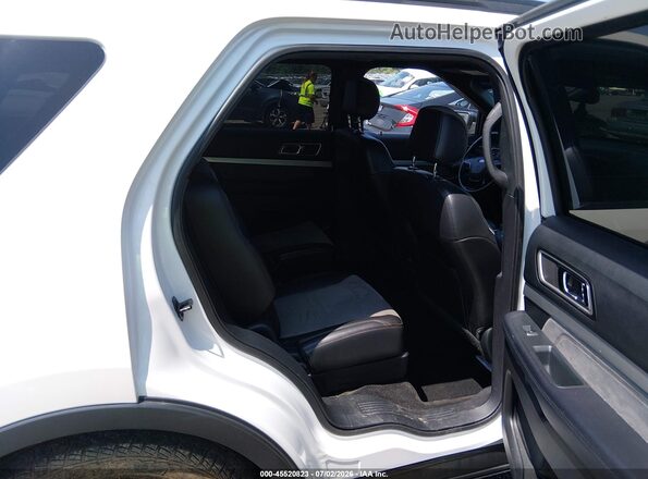 1FM5K7D83HGC31708 2017 FORD EXPLORER White Widok naklejki z numerem VIN