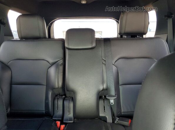 1FM5K7D83JGC25588 2018 FORD EXPLORER Burgundy Rear seats view