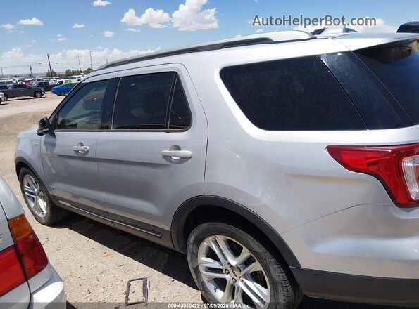 1FM5K7D84HGD40047 2017 FORD EXPLORER Бежевый 