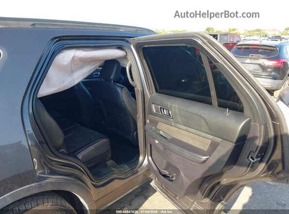 1FM5K7D84JGC69101 2018 FORD EXPLORER Gray Widok naklejki z numerem VIN