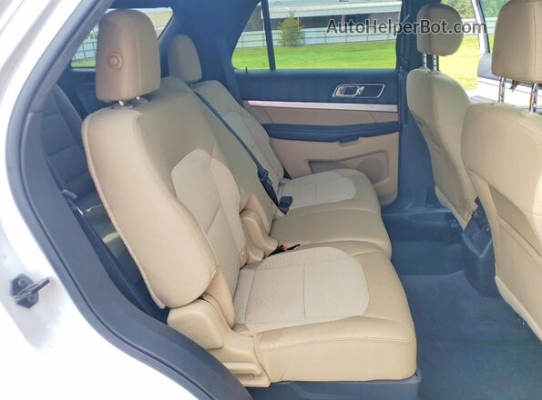 1FM5K7D85GGB30829 2016 FORD EXPLORER White უკანა სალონის ხედი