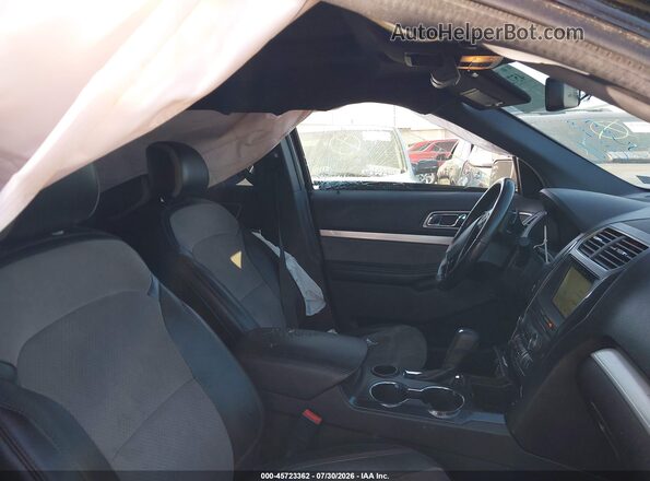 1FM5K7D86HGD12833 2017 FORD EXPLORER Black Front interior view