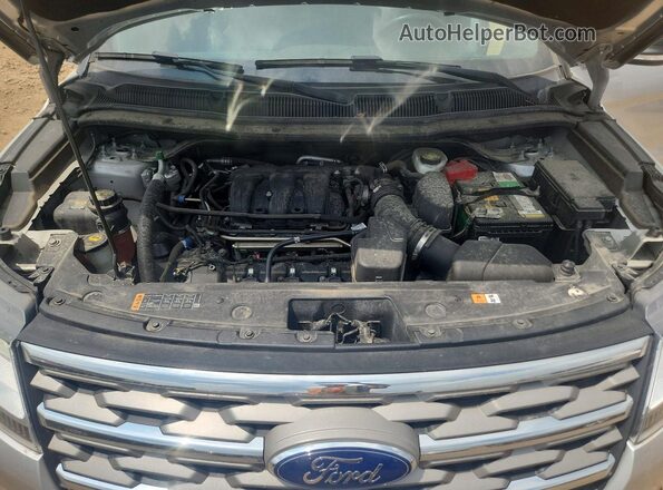 1FM5K7D86JGC03956 2018 FORD EXPLORER Silver Սալոնի հետևի տեսք