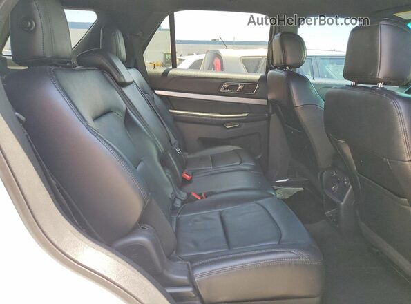 1FM5K7D87GGD02844 2016 FORD EXPEDITION White Rear interior view