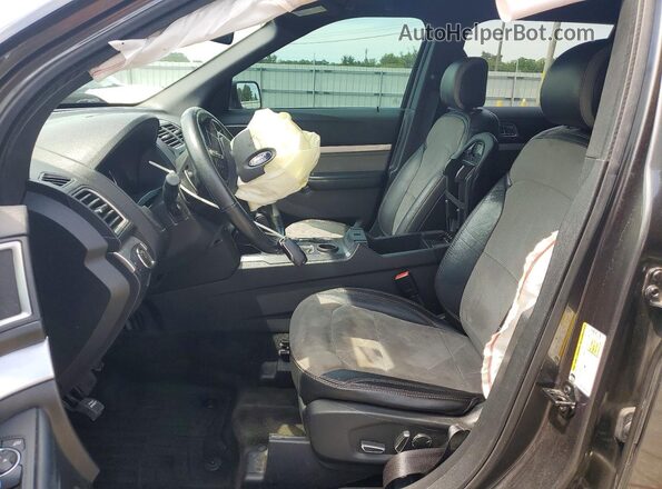 1FM5K7D87HGD62608 2017 FORD EXPLORER Gray Вид салону спереду