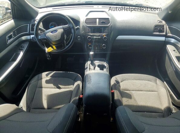1FM5K7D88HGE00380 2017 FORD EXPLORER Серый Вид панели приборов
