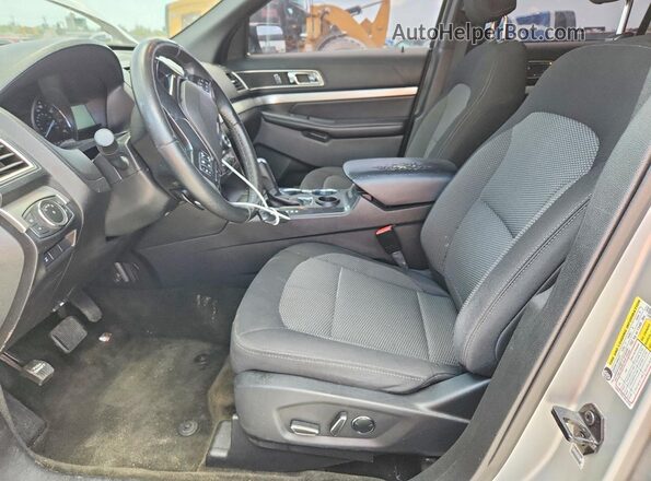 1FM5K7D89GGA97284 2016 FORD EXPLORER Silver Front interior view