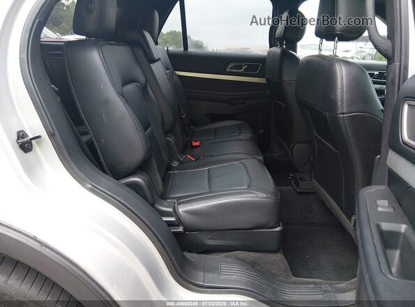 1FM5K7D8XHGC20253 2017 FORD EXPLORER Silver VIN կոդի պիտակի տեսք