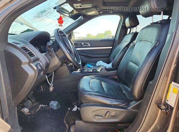1FM5K7D8XHGC55696 2017 FORD EXPLORER Charcoal Вид салону спереду