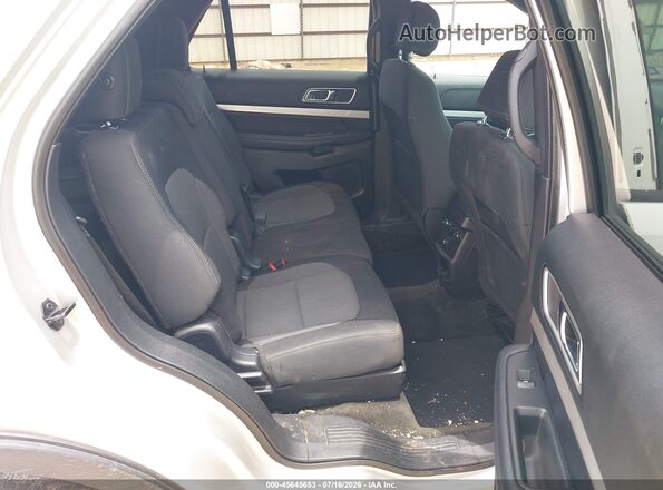 1FM5K7DH0HGA61050 2017 FORD EXPLORER Silver VIN կոդի պիտակի տեսք