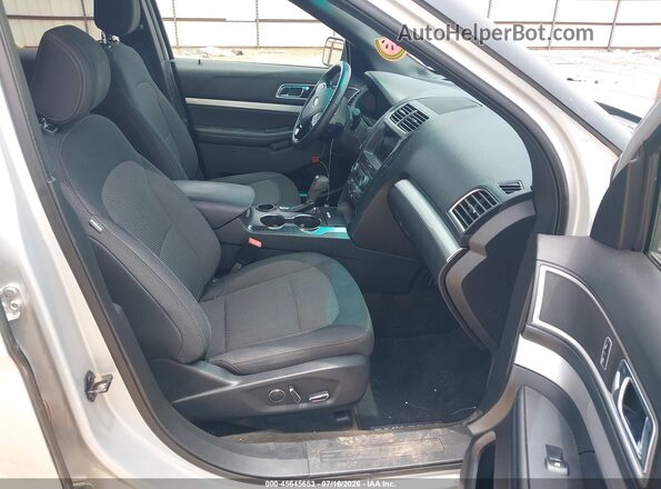 1FM5K7DH0HGA61050 2017 FORD EXPLORER Silver Սալոնի դիմացի տեսք