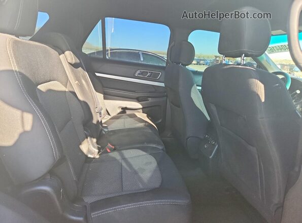 1FM5K7DH2HGC06055 2017 FORD EXPLORER White Rear seats view