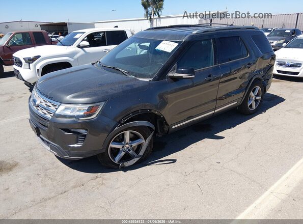 1FM5K7DH9JGA42583 2018 FORD EXPLORER Gray წინა მარცხენა ხედი სამი მეოთხედიდან