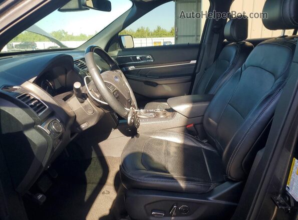 1FM5K7F80HGE33709 2017 FORD EXPLORER Gray Widok wnętrza z przodu