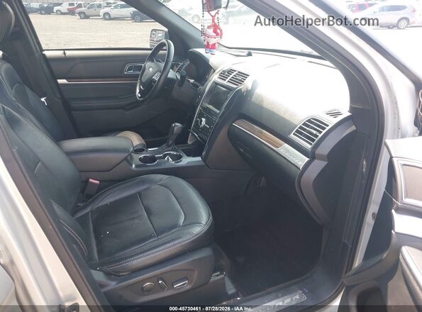 1FM5K7F80JGA21537 2018 FORD EXPLORER Silver Vista interior delantera