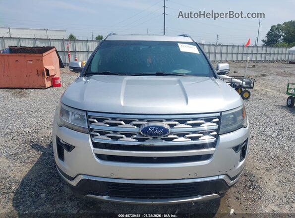 1FM5K7F80JGA21537 2018 FORD EXPLORER Silver Vista interior trasera