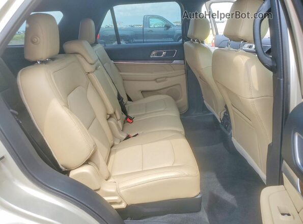 1FM5K7F88HGA34451 2017 FORD EXPLORER Желто-коричневый Вид задней части салона