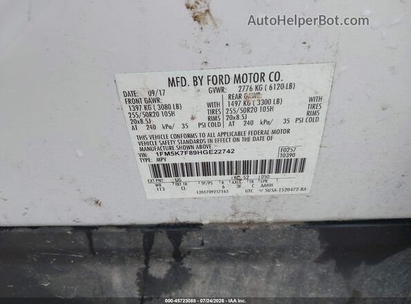 1FM5K7F89HGE22742 2017 FORD EXPLORER White Widok komory silnika