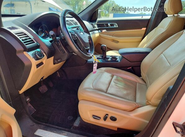 1FM5K7F8XHGA84235 2017 FORD EXPLORER White Widok wnętrza z przodu