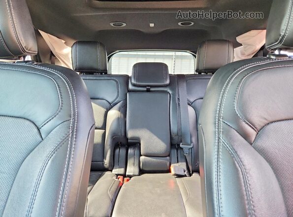 1FM5K7FH5JGC65264 2018 FORD EXPLORER Maroon Հետևի նստատեղերի տեսք