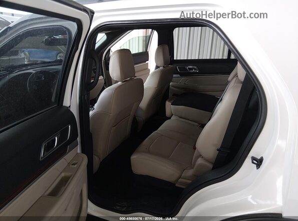 1FM5K7FH7JGC85354 2018 FORD EXPLORER White Widok naklejki z numerem VIN