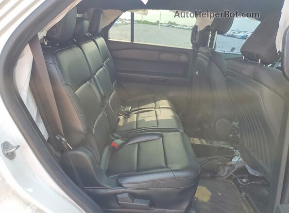 1FM5K8AB0LGA82933 2020 FORD EXPLORER White Вид задньої частини салону