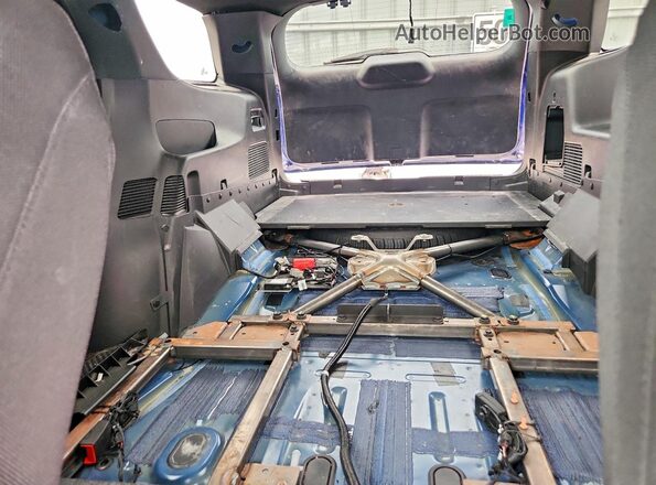 1FM5K8AB1RGA25083 2024 FORD EXPLORER Blue Vista de los asientos traseros
