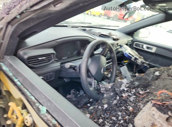 1FM5K8AB3MGC46984 2021 FORD EXPLORER White Widok zestawu wskaźników