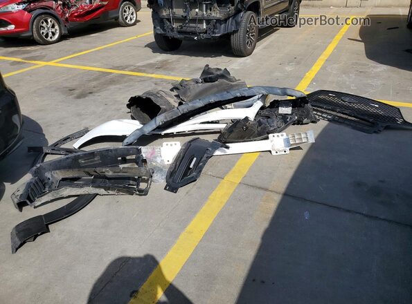 1FM5K8AB5LGD18721 2020 FORD EXPLORER White Widok naklejki z numerem VIN