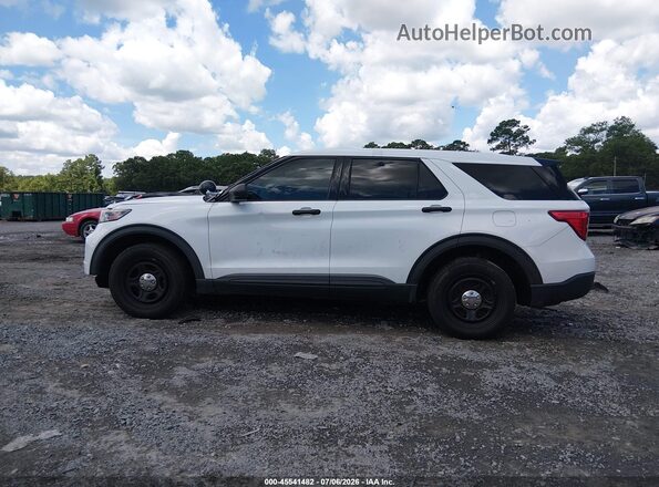1FM5K8AB5NGA40518 2022 FORD POLICE INTERCEPTOR White Սալոնի 360 աստիճան տեսք