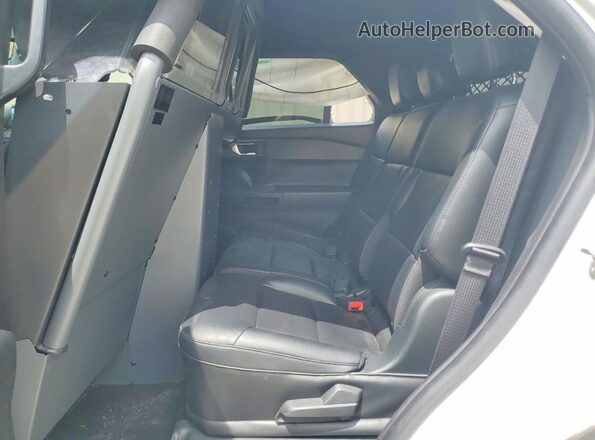 1FM5K8AB5NGC23949 2022 FORD EXPLORER White Սալոնի հետևի տեսք