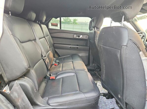 1FM5K8AB7NGC19580 2022 FORD EXPLORER Black Rear seats view