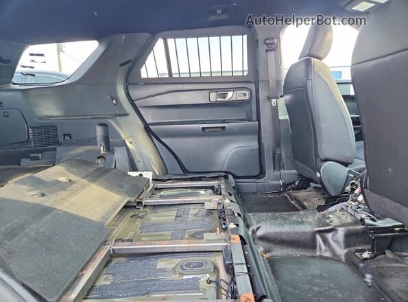 1FM5K8AB7NGC23550 2022 FORD EXPLORER Two Tone Սալոնի հետևի տեսք