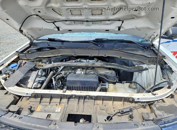 1FM5K8AB8NGC42883 2022 FORD EXPLORER White Vista del compartimento del motor