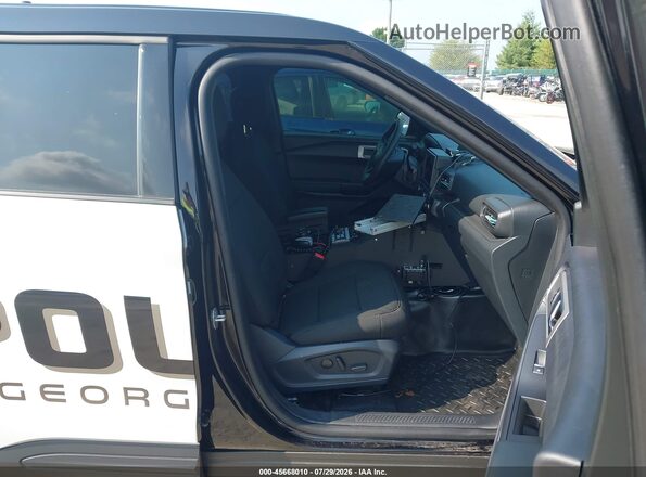 1FM5K8AC0SGA54847 2025 FORD POLICE INTERCEPTOR Черный Вид салона спереди