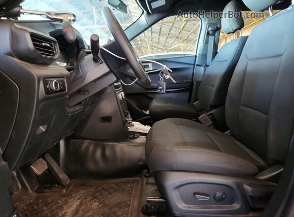 1FM5K8AC5RGA01751 2024 FORD EXPLORER Silver Widok wnętrza z przodu