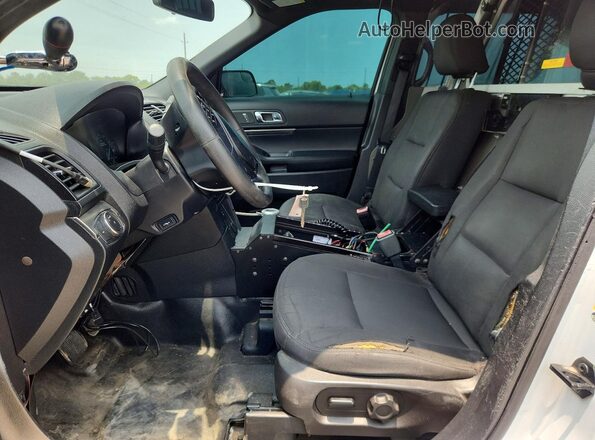 1FM5K8AR1JGC43882 2018 FORD EXPLORER White Вид салону спереду
