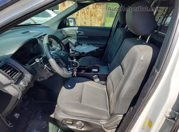 1FM5K8AR2JGC42725 2018 FORD EXPLORER White წინა სალონის ხედი