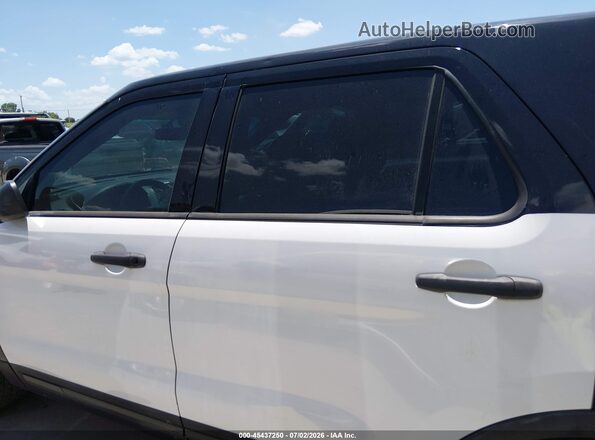 1FM5K8AR3GGD30790 2016 FORD UTILITY POLICE INTERCEPTOR Black სალონის 360-გრადუსიანი ხედი