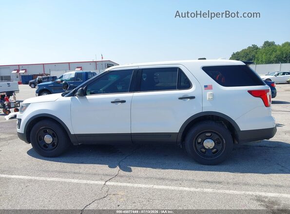 1FM5K8AR4GGD05655 2016 FORD UTILITY POLICE INTERCEPTOR White 360 interior view
