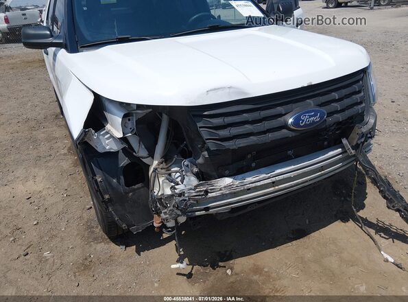 1FM5K8AR4JGA15925 2018 FORD POLICE INTERCEPTOR White წინა ხედი