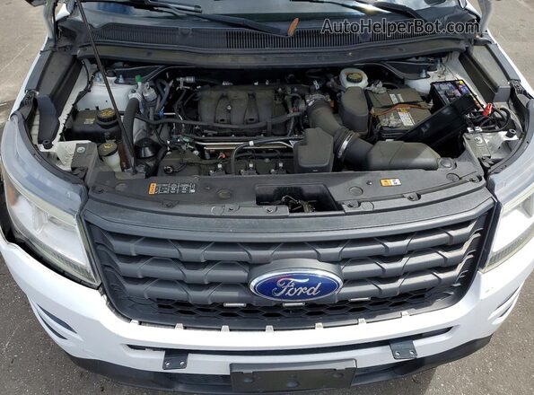 1FM5K8AR5JGA83764 2018 FORD EXPLORER White ძრავის განყოფილების ხედი