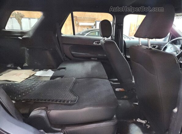 1FM5K8AR6GGA19029 2016 FORD EXPLORER Blue Widok wnętrza z tyłu