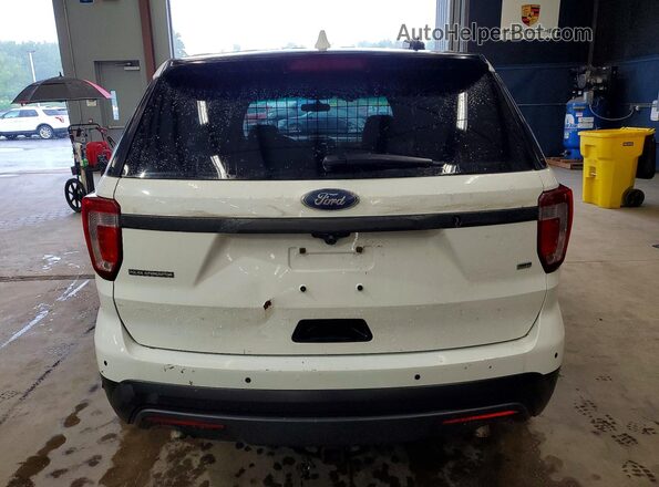 1FM5K8AR7HGA37539 2017 FORD EXPLORER White Rear view
