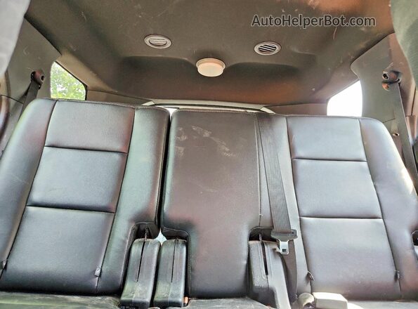 1FM5K8AR7HGD25240 2017 FORD EXPLORER Red Rear seats view