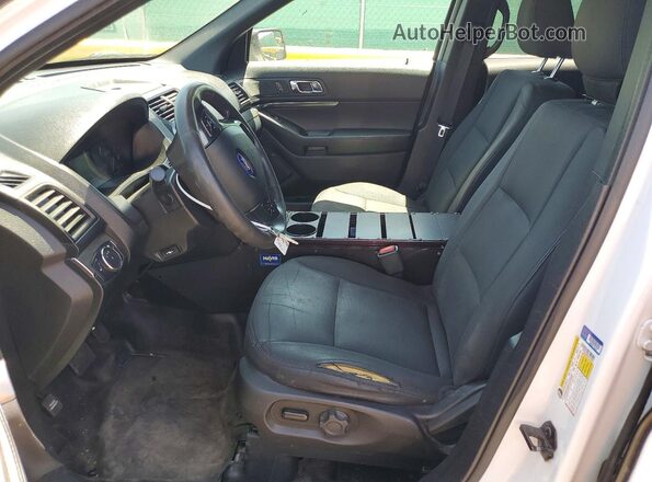 1FM5K8AR8JGC76653 2018 FORD EXPLORER White Widok wnętrza z przodu