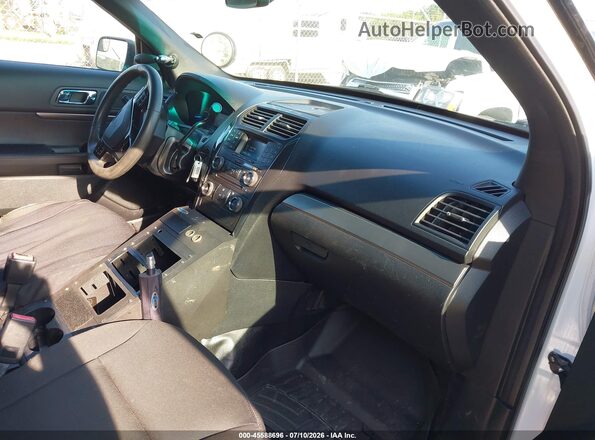 1FM5K8AR9GGC72703 2016 FORD UTILITY POLICE INTERCEPTOR White Սալոնի դիմացի տեսք