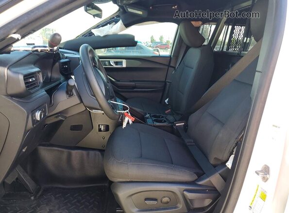 1FM5K8AW0MNA20416 2021 FORD EXPLORER White Vista interior delantera